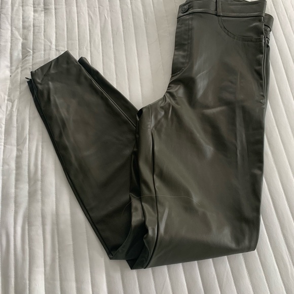 Zara Olive Green Faux Leather Pants - Picture 1 of 12